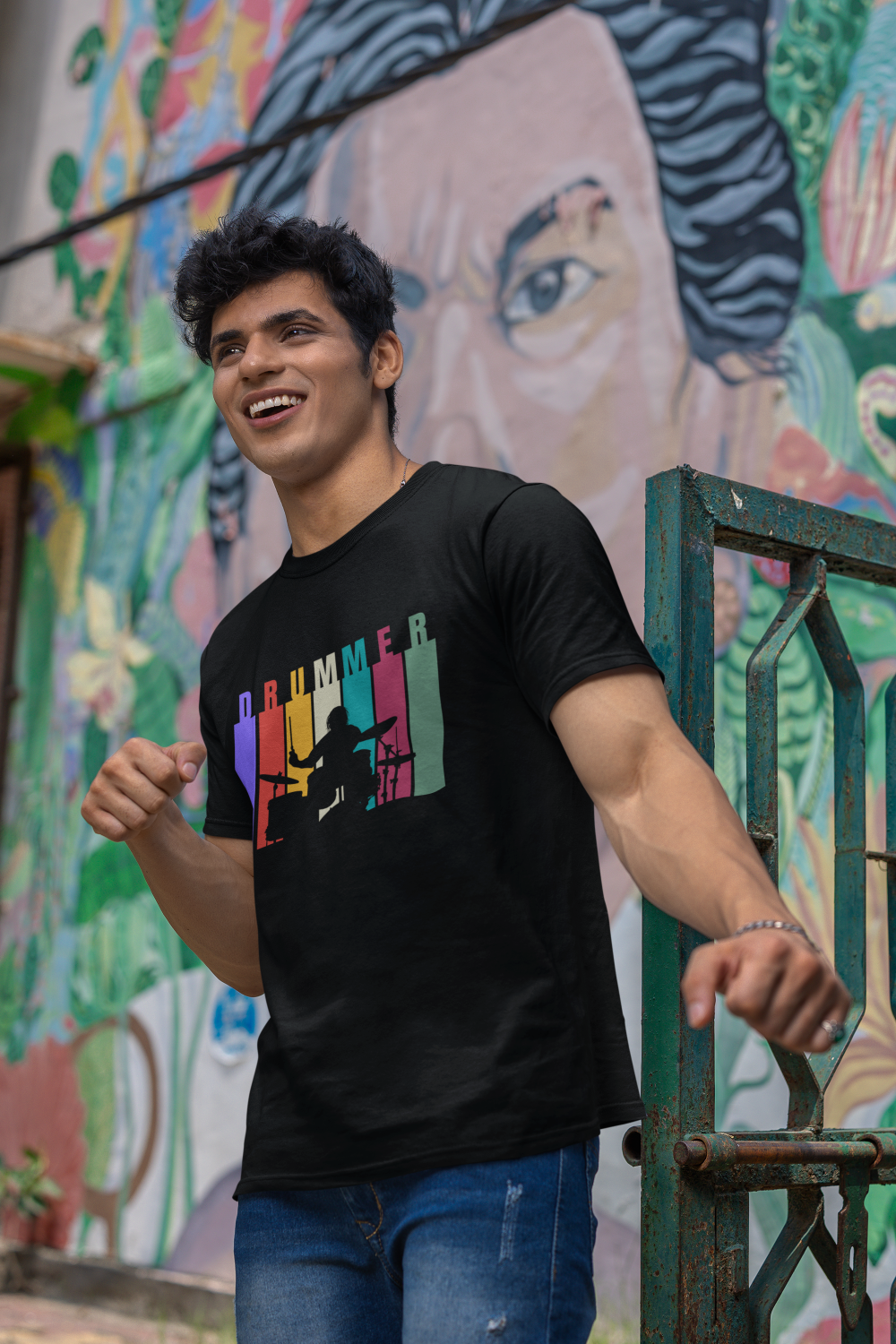 Men's Classic Tshirt - Drummer